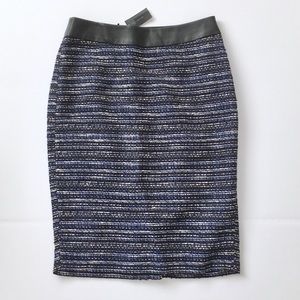 🆕 The Limited Tweed Skirt